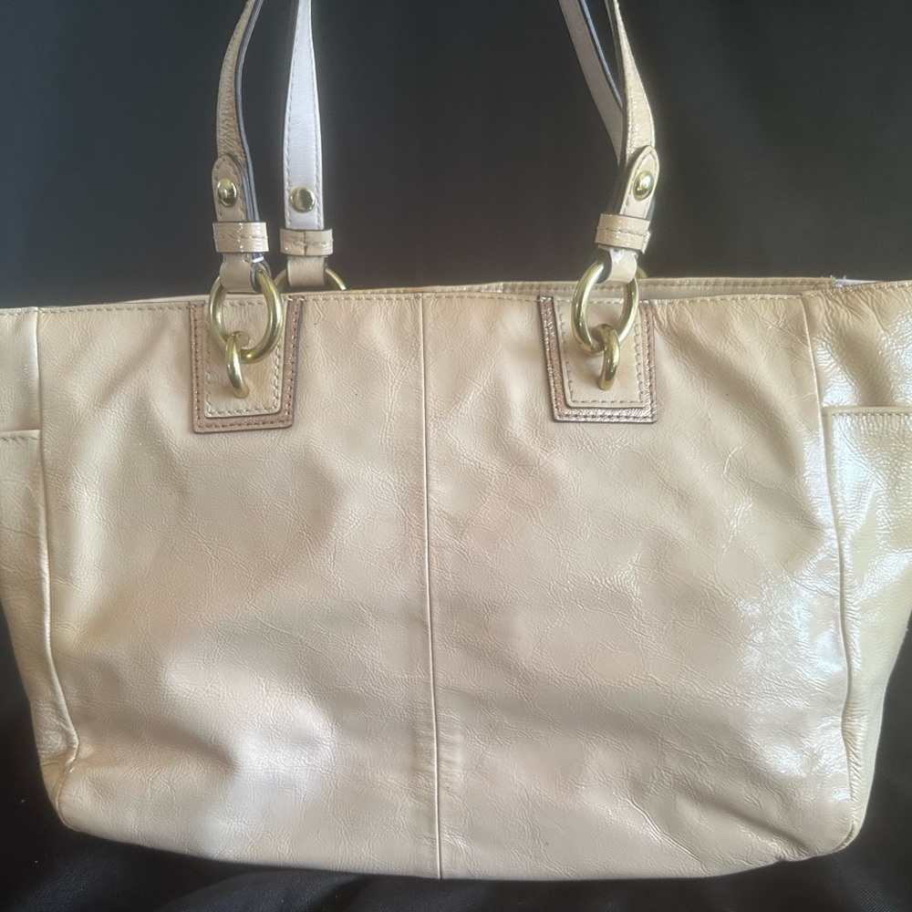 Coach Cream Leather Tote with Orange and Red Circular Patchwork - Picture 3 of 8